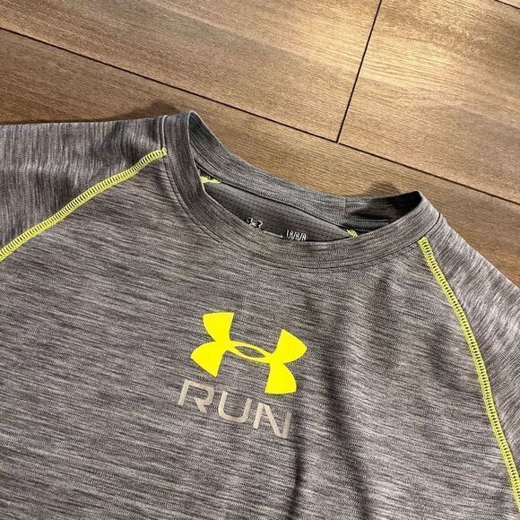 ‎Under Armour Grey Athletic Workout Shirt Men Large Bin L-64 - Picture 2 of 4